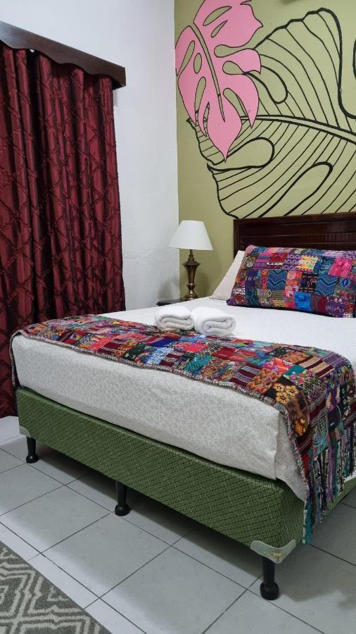 Amina Inn Flores Exterior foto