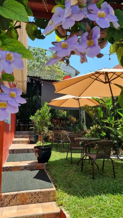 Amina Inn Flores Exterior foto